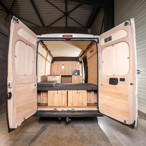 amenagement fourgon amovible Ford Transit 4 Utilitaire amenagement fourgon amovible Ford Transit 4 Utilitaire