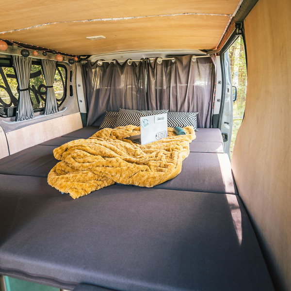 inrichting van de binnenkant van Hyundai H1  Bedrijfswagen