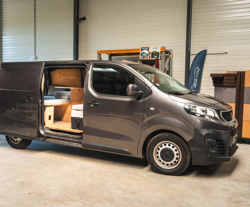 Peugeot Expert 3 ausgestattet mit einem Combeing Kit
